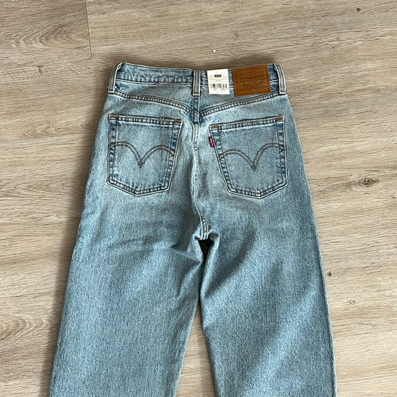 Levi’s Ribcage Straight Ankle, in Let’s Share, size 26 x 27, NWT - Picture 10 of 11